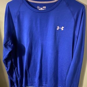 Long sleeve loose fit under armor.